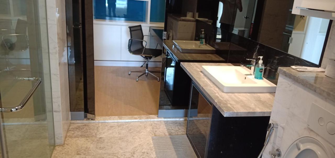 The Platinum Klcc Suites By Whitfield Kuala Lumpur Dış mekan fotoğraf